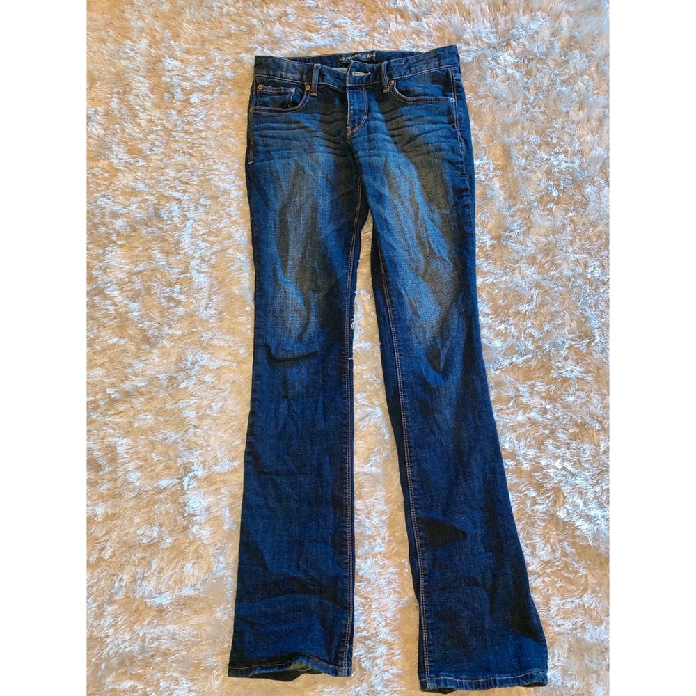 EXPRESS BARELY BOOT JEANS SIZE 4L